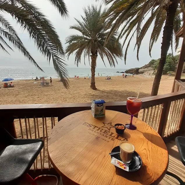 Cozy apartment 500 m from the sea. - Image 1