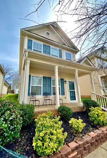 Huntersville House near 2 Lakes and Charlotte! 3BR - Image 1