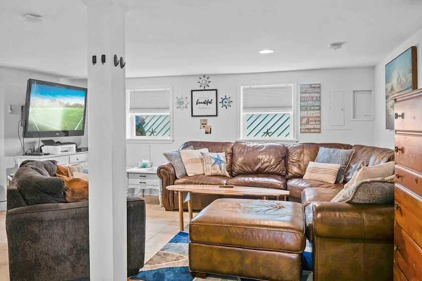 Dewey Beach 1 BR+sleeper sofa. Walk to the beach! - Image 1