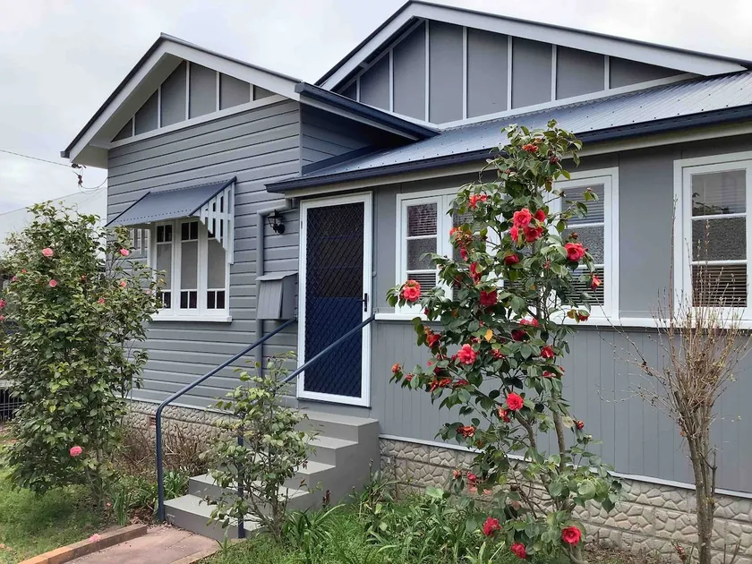 Rosellas on Corundum Cottage - treat yourself! - Image 1
