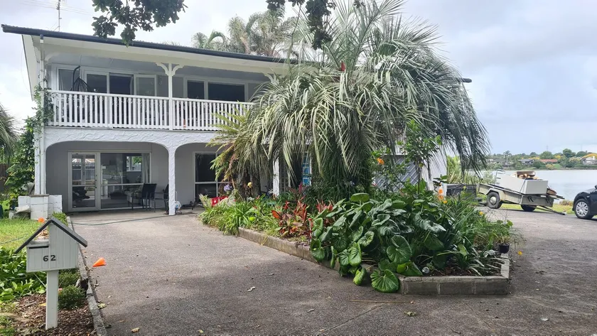 2 bedroom, dog friendly home away from home - Image 1