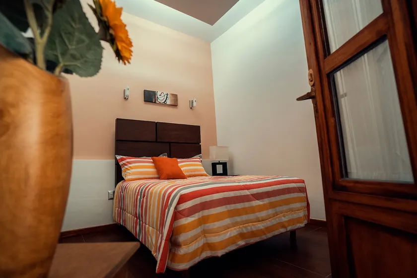 Querétaro Historic Center Los Girasoles Suite - Image 1