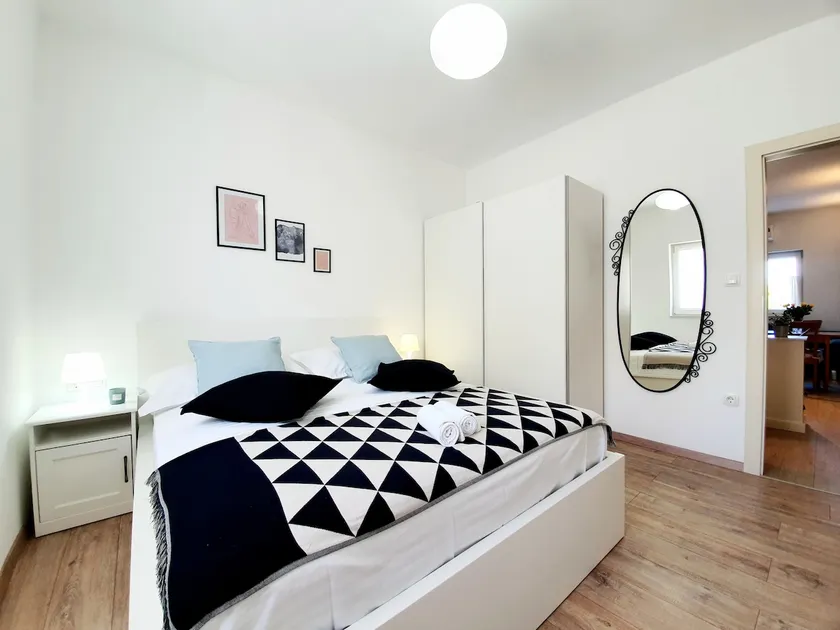 New & Cozy apartment Lana - Image 1