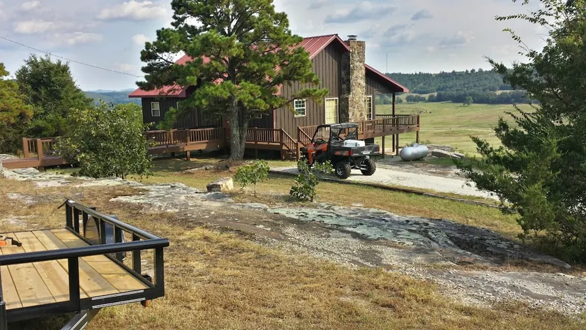 Calico Rock Cabin-500 Calico St (390 Chessmond Ferry Rd) med udsigt over White River - Image 1