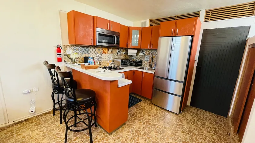 Cozy Studio Retreat with Private Parking and Laundry. Pet Friendly - Image 1