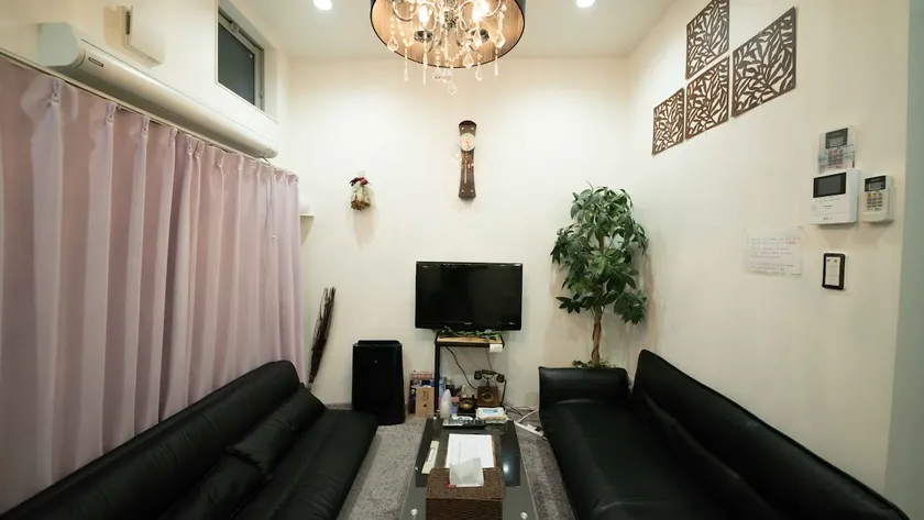 Romantic and relaxing / 10 minutes to Meieki / Free parking / Wi-Fi / Smart TV / Drum washing machine / Water purifier / Bubble tea... - Image 1