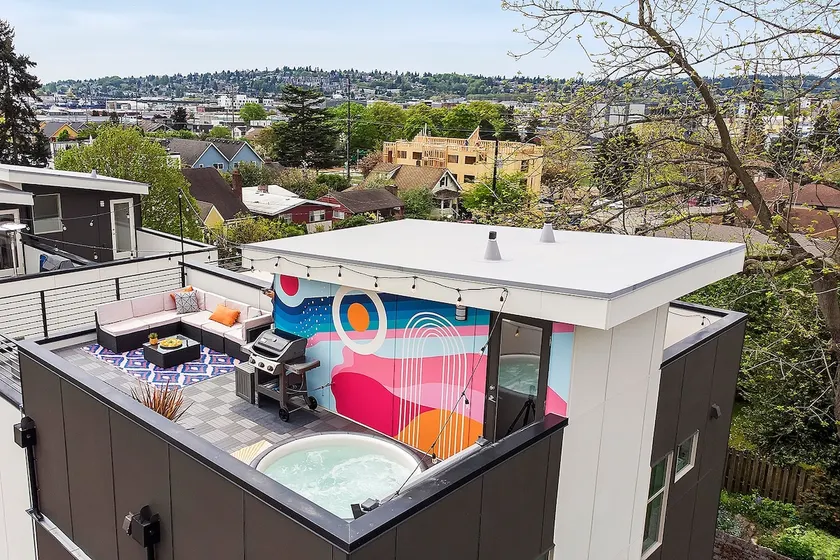 The Gus | Rooftop Hot Tub | 3 BR/2 BTH | Peloton - Image 1