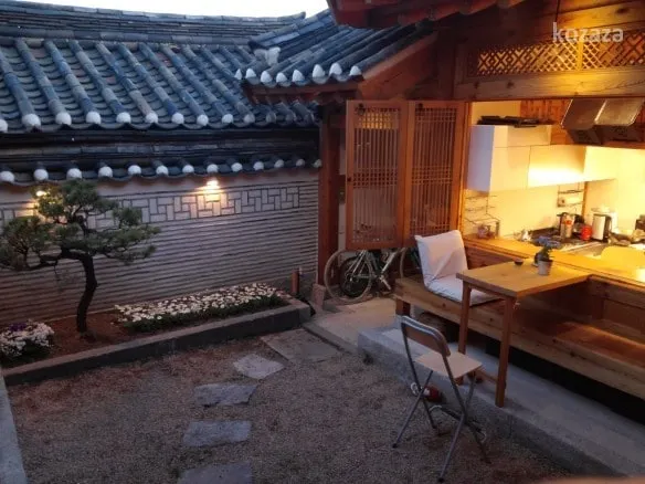 Ja-un-dang Bukchon - Image 1