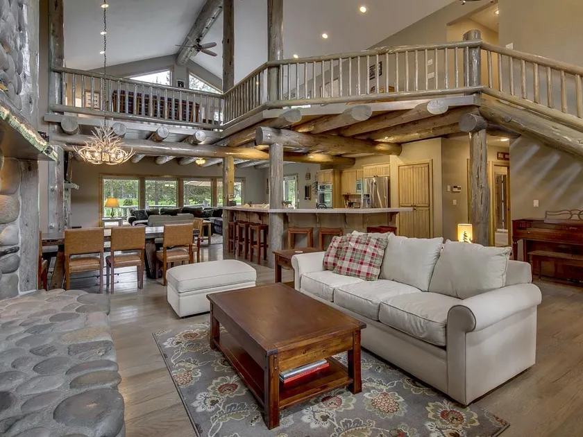 Rustic Luxury: Stunning 5BR Benutzerdefinierte Log Themed Lodge Woodlands GC, 12x SHARC - Image 1