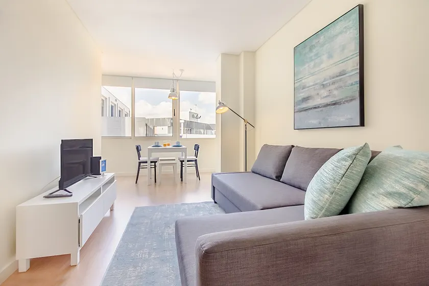 Trindade Modern Flat - Image 1