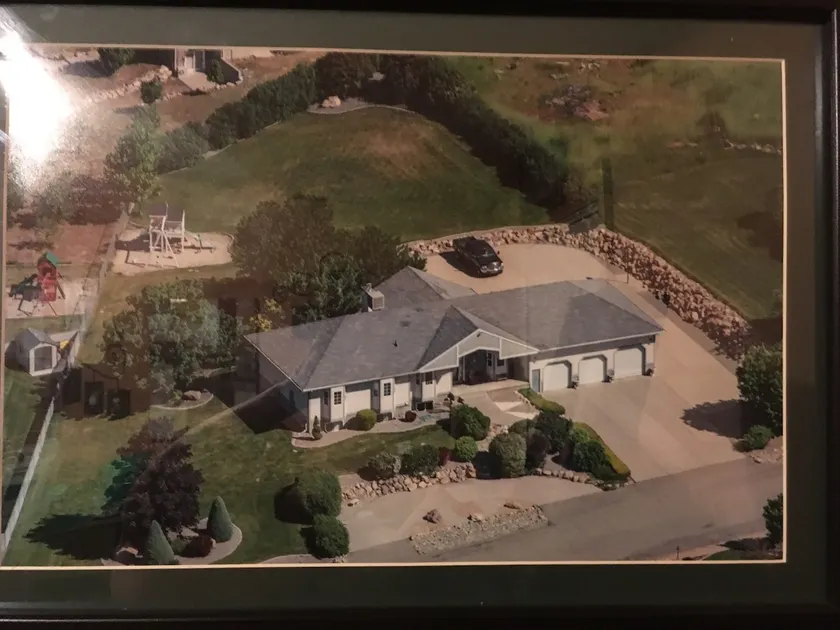 Very Large Home in the Foothills - Image 1