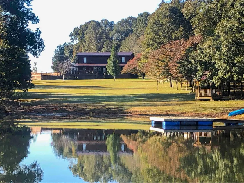 Family Getaway! Fish, Hike, Swim, No Cleaning Fee - Image 1