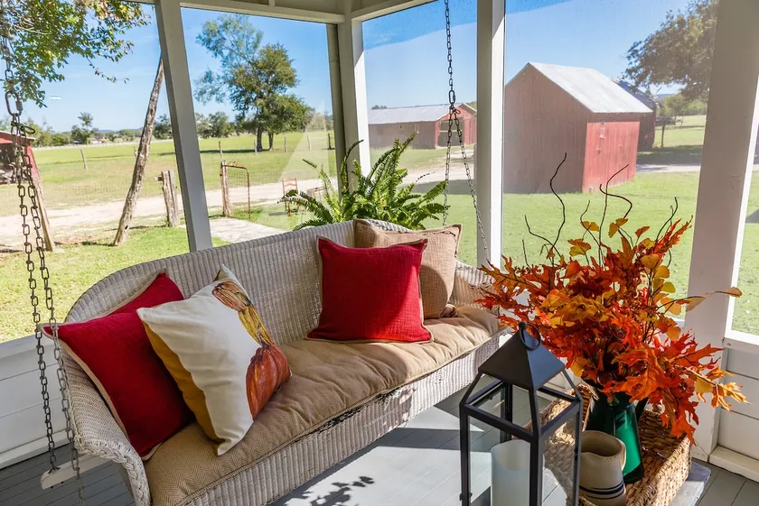 Farmhouse At The Verde - Image 1
