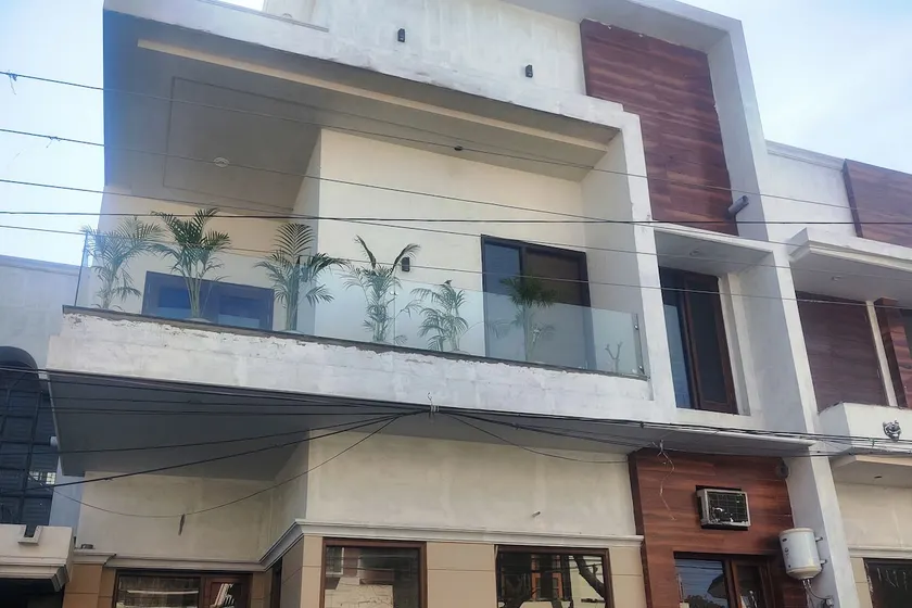 Zuhause GF- A Furnished 2BHK apartment in Amritsar - Image 1