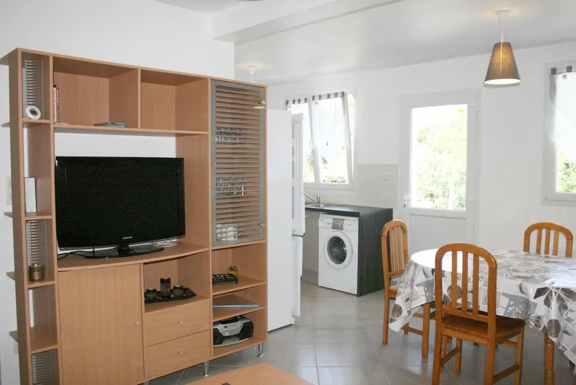 Apartment on the heights of Hasparren - Image 1