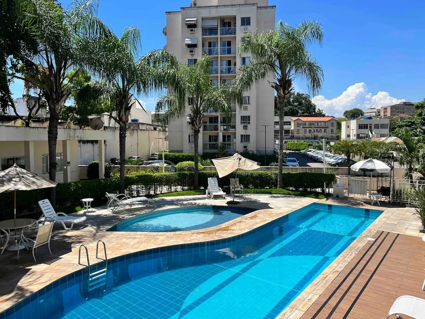 Apartment in a safe condominium with 2 bedrooms - Image 1
