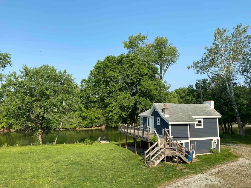 Riverfront Oasis with Massive Deck - Image 1