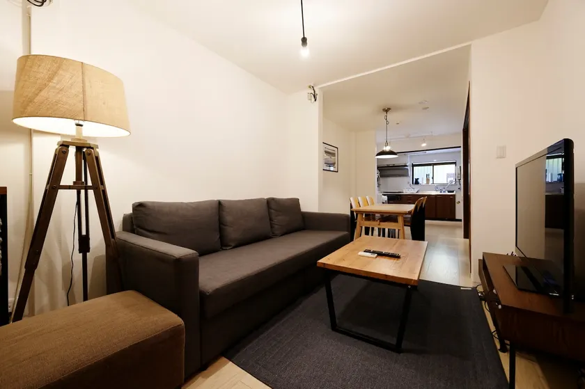 [Casa Boardwood] Manga house Max 8 people ShinOsaka - Image 1