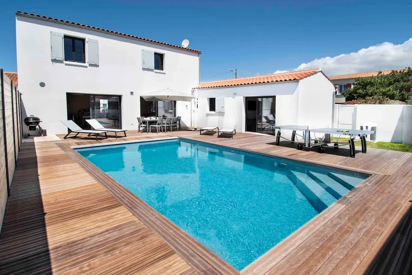 Les Mouettes 5* / Heated pool - Image 1