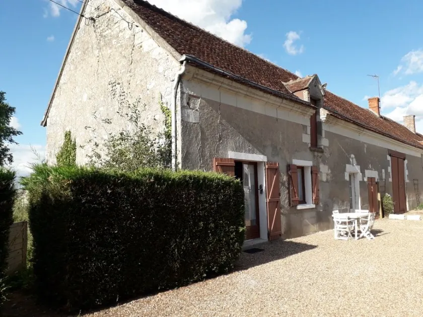 Farmhouse in the heart of the vineyard - Image 1
