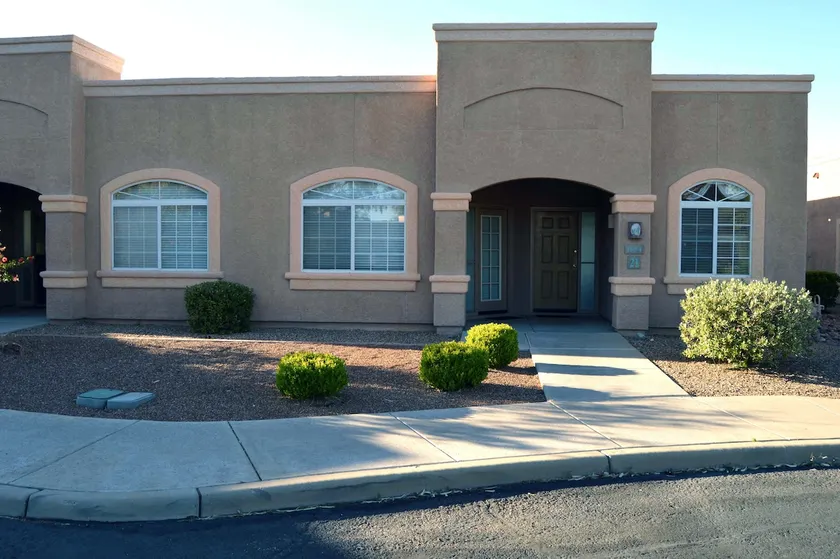 Luxury Villa in Popular AZ Resort - Image 1