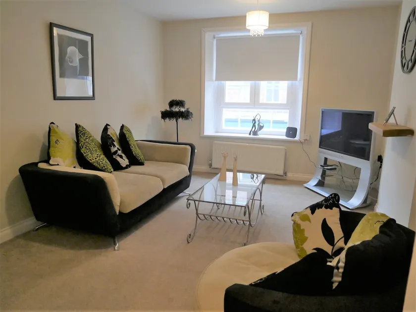 Cosy two bedroom apartment - Image 1