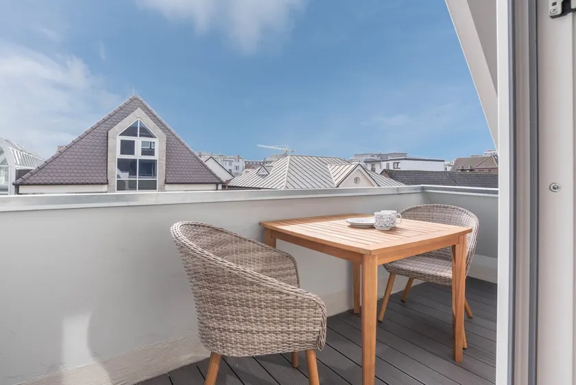 Strandburg - Image 1