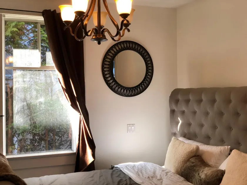 Beautiful Heritage Home in Kitsilano - Image 1