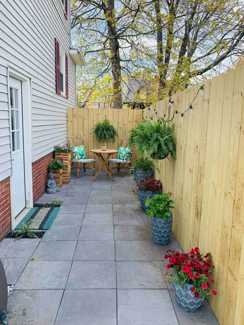 Studio w/ Patio, Sauna & Onsite Massage - Image 1
