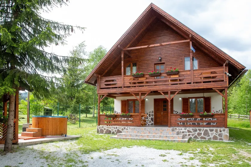 Kamilla Guesthouse Borzont - Image 1