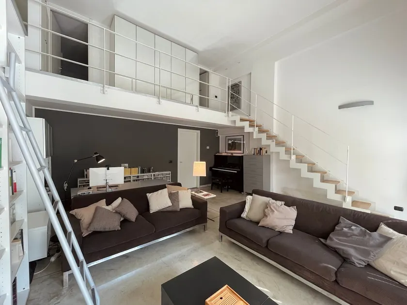 Large loft on two levels with garden - Image 1