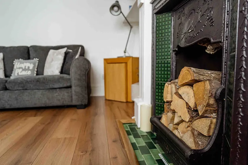 Sunny Seaside Beach House Lytham Centre sleeps 8 - Image 1