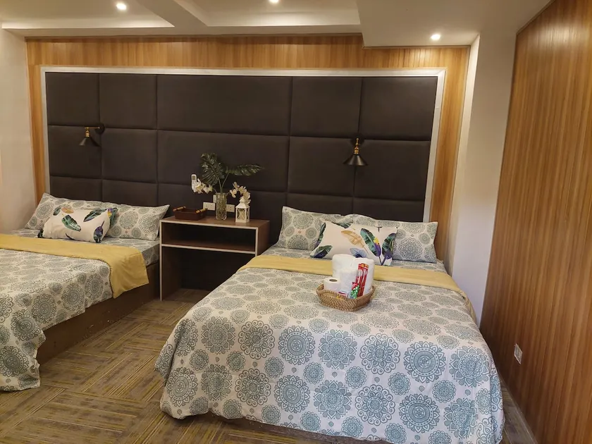 CATALINA's PLACE (HOTEL type interior design) - Image 1