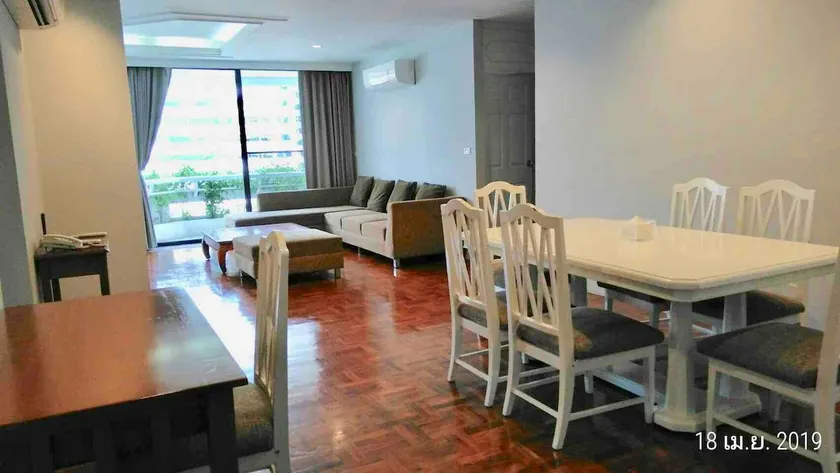 BKK center BIG 3 bedrooms apartment near BTScx - Image 1