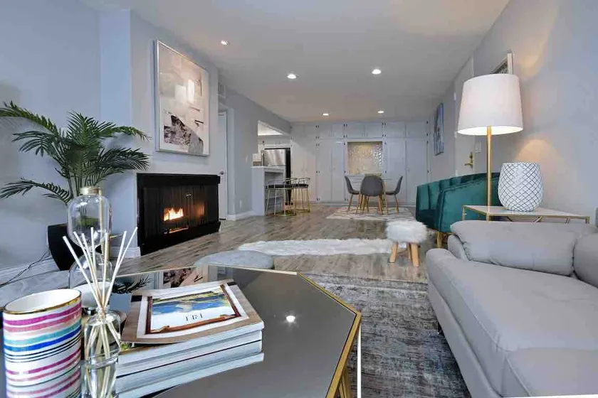 New Modern Space w/Best Location & Free Parking - Image 1