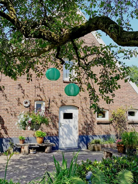 Beautiful vacation home in a rural area. - Image 1