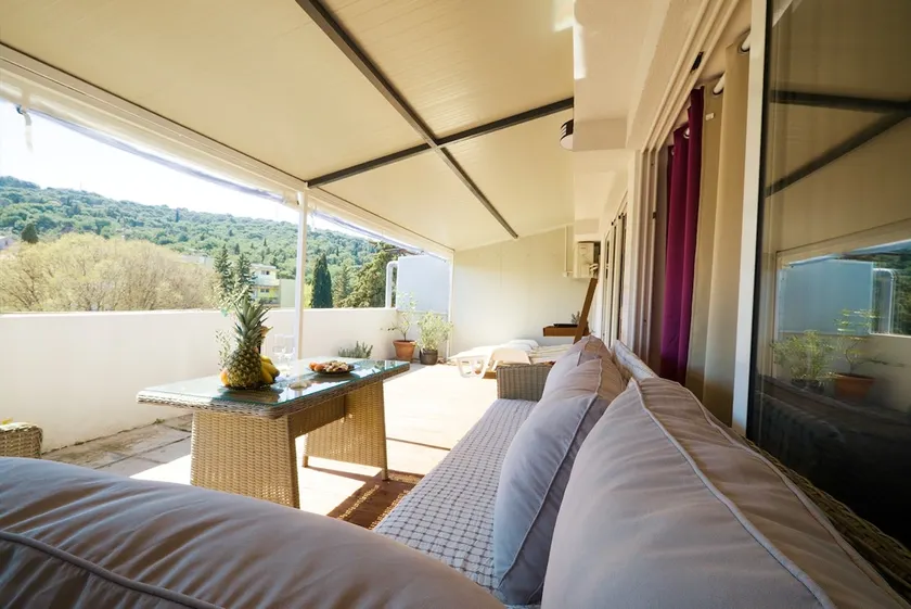 Penthouse Telegrin Split - Image 1
