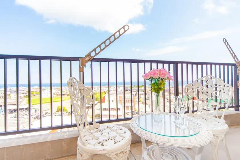 [Free parking available] A room with a view of the sea on Awaji Island! 5 minutes from Higashiura Expressway Exit, Resort Room 408 - Image 1