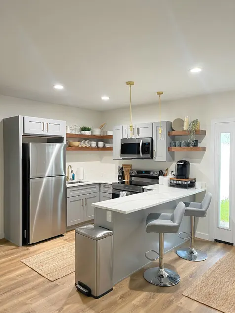 Modern Guesthouse in Daytona Beach - Image 1