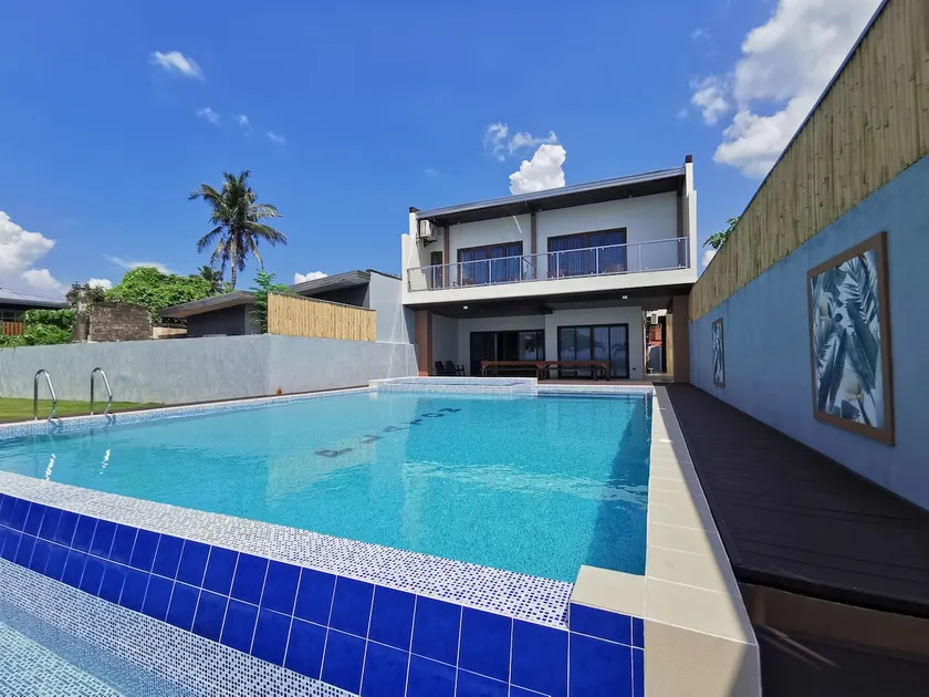 VillaResa Private Resort - Image 1
