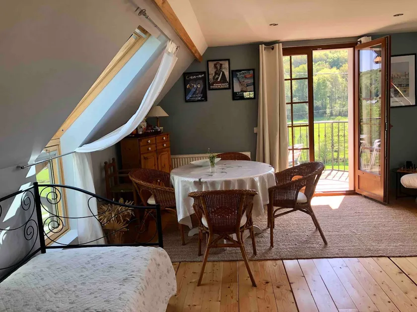 Les Poulettes gîte, nature and charm in Normandy - Image 1