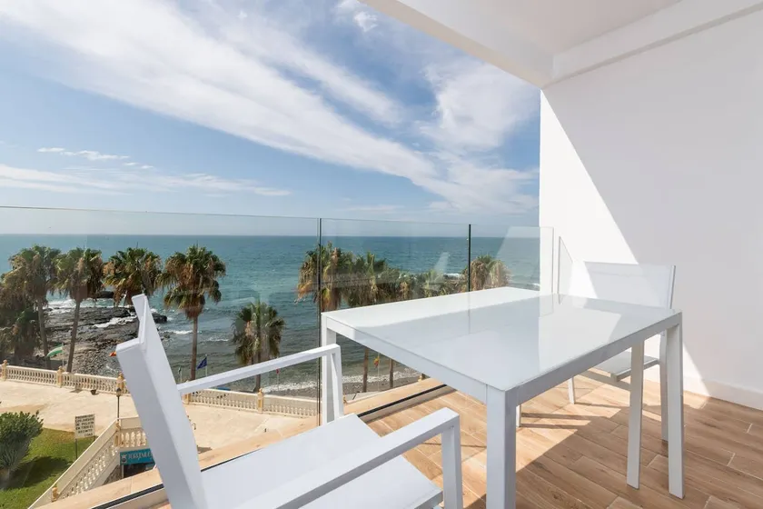 Panoramic Ocean Views apartment, beaches and pools - Image 1