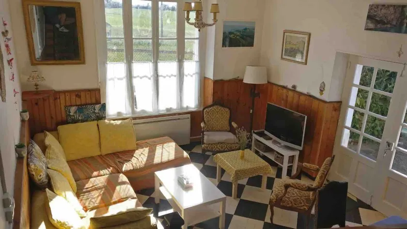 L'Harmonie, Auvergne house in the heart of the volcanoes - Image 1