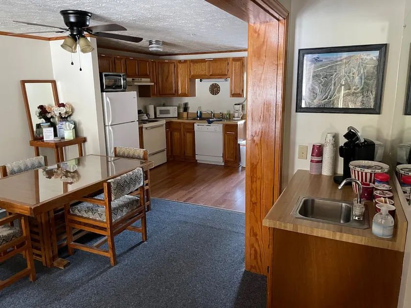 Blue Knob (2/Bed, 2/Bath) Lucy’s Trail Escape - Image 1