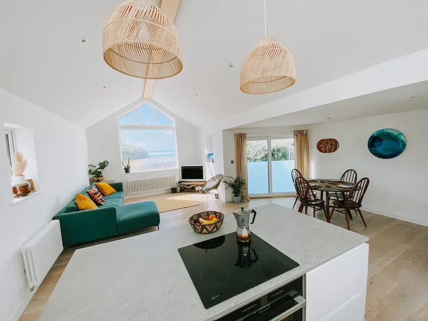 Kingsurf Apartment 🌊 Uninterrupted Ocean Views - Image 1