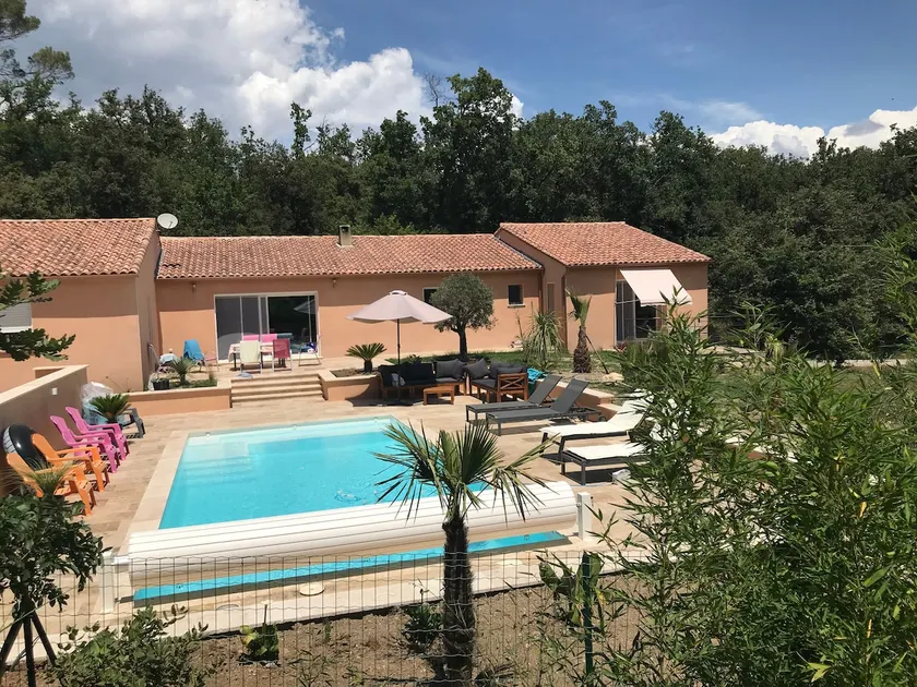 T2 accommodation adjoining a villa with terrace #. - Image 1