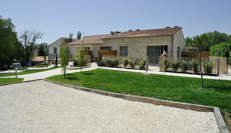 Studio with balcony in Résidence Coeur de Jonzac - Image 1