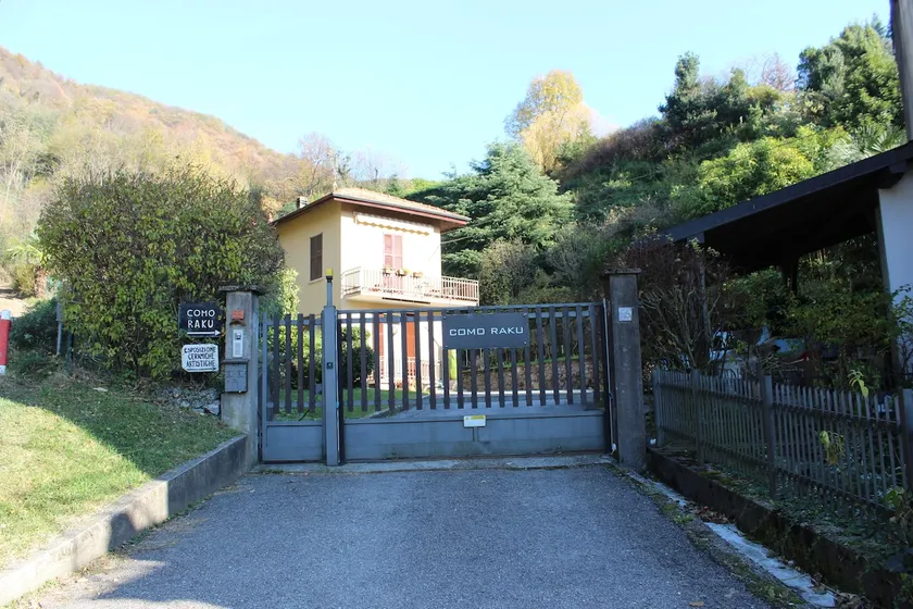 Pottery house surrounded by nature - Image 1