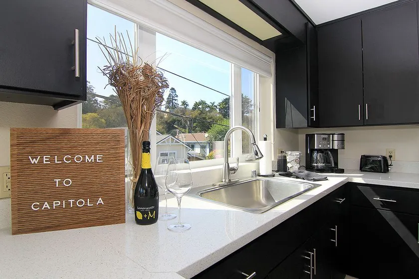 Urban Chic living at the beach - Image 1