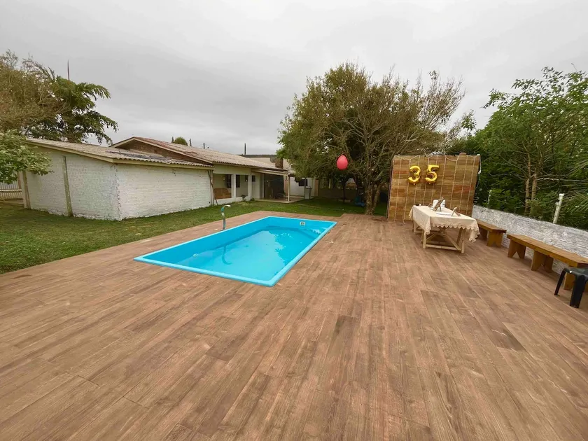 Complete house with swimming pool and air-conditioning near the Center - Image 1